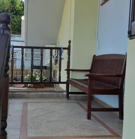 Hill Blue Apartman Nikíti